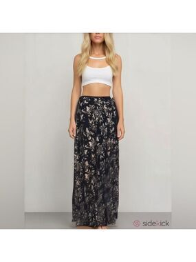 Studio 253 size medium pants